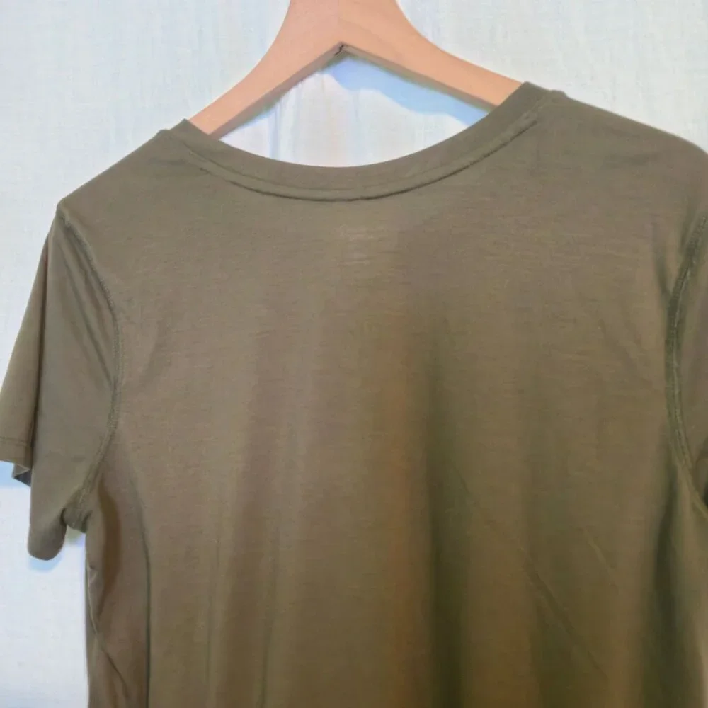 Old Navy t-shirt womens Large green short-sleeve twist hem round neck